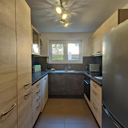 85Qm, 4 Bedroom, Parking, King-Bed, Wifi, Netflix Waiblingen  Exterior foto