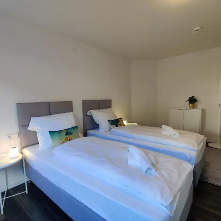 85Qm, 4 Bedroom, Parking, King-Bed, Wifi, Netflix Waiblingen  Exterior foto