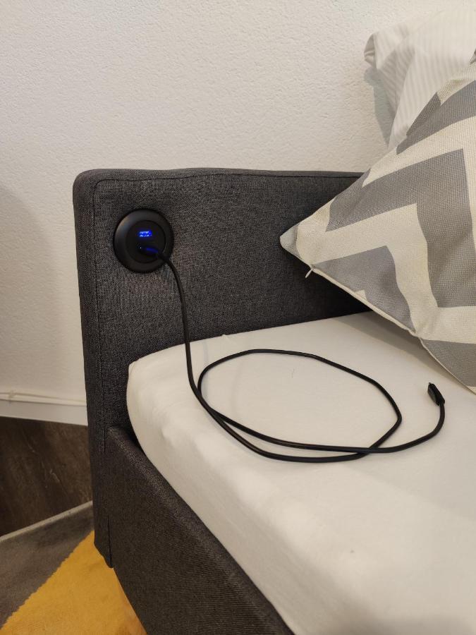 85qm, 4 Bedroom, Parking, King-bed, Wifi, Netflix * Вайблинген