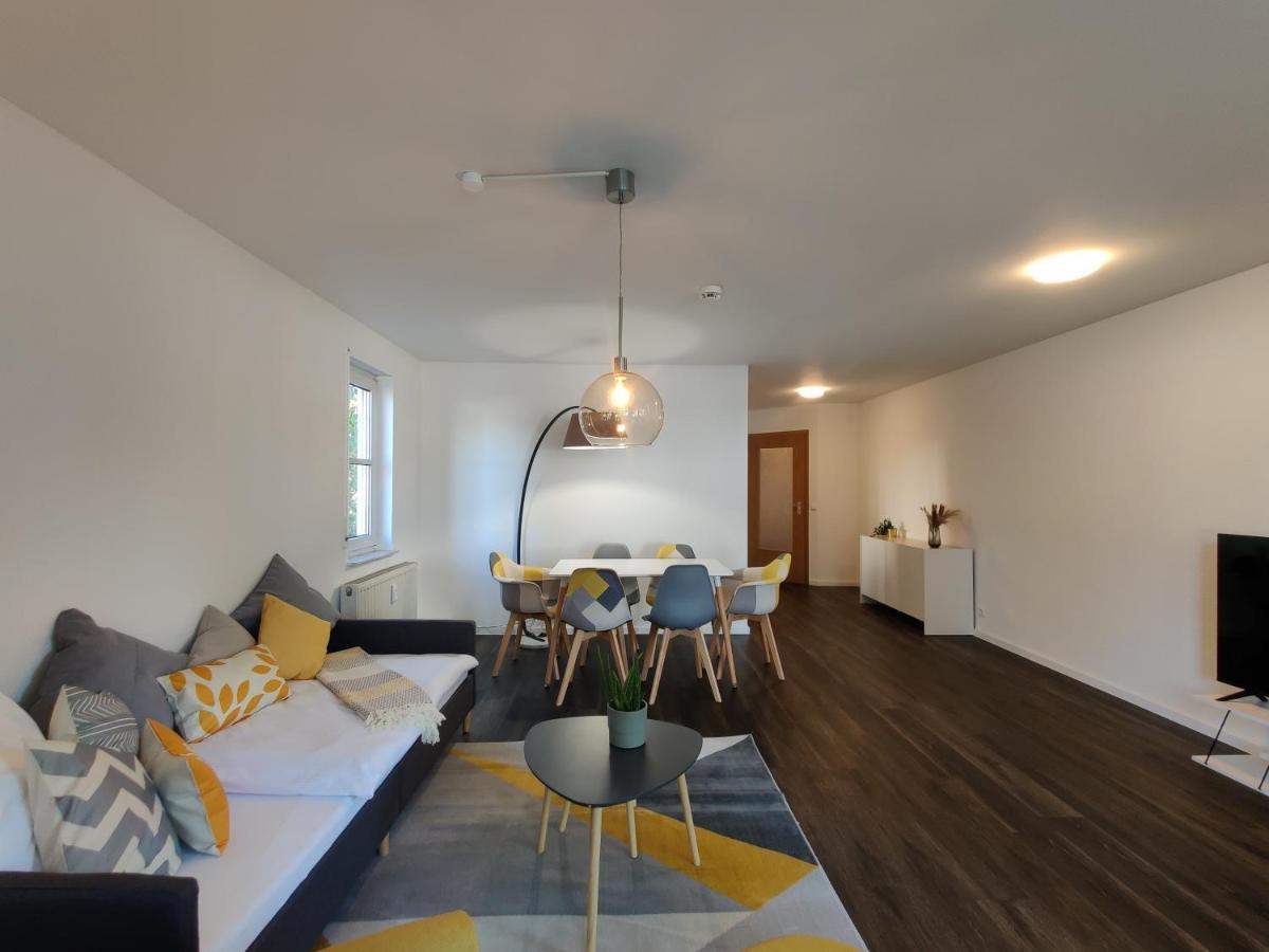85qm, 4 Bedroom, Parking, King-bed, Wifi, Netflix *