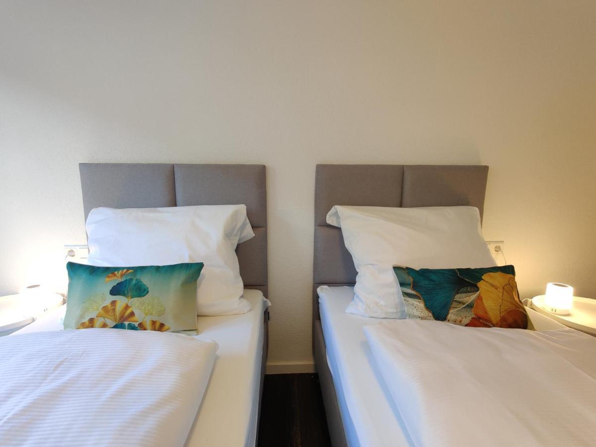 Apartment 85qm, 4 Bedroom, Parking, King-bed, Wifi, Netflix *